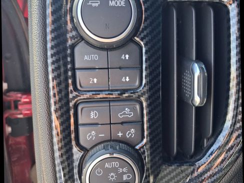 Used 2020 Chevrolet Silverado 3500 High Country w/ Z71 Off-Road Package AWD/4WD image 24
