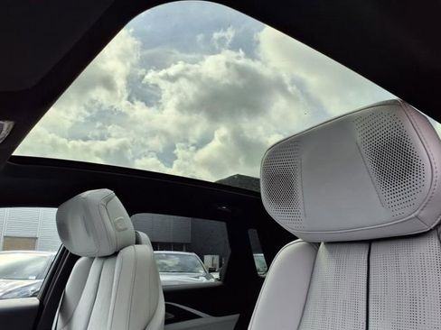 New 2025 Cadillac Lyriq Luxury image 13