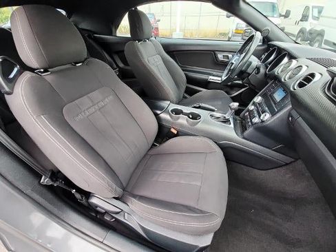 Used 2023 Ford Mustang Convertible RWD image 25
