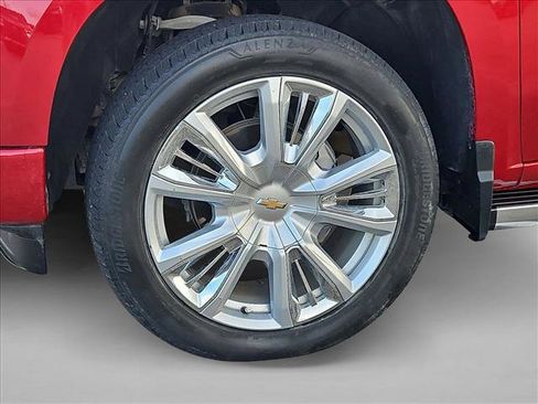 Certified 2024 Chevrolet Silverado 1500 High Country AWD/4WD image 22
