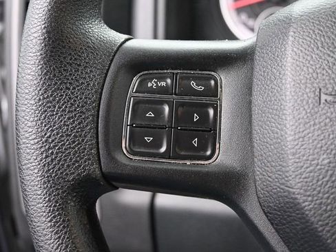 Used 2017 RAM 1500 Express image 32
