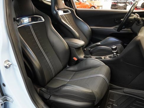 Used 2021 Hyundai Veloster N image 23