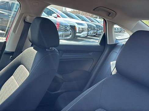 Used 2022 Honda Civic LX image 25