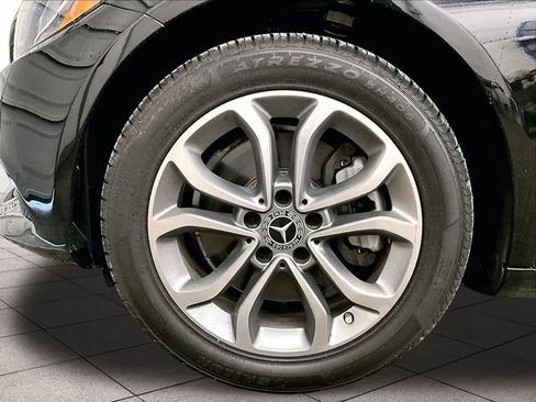 Used 2018 Mercedes-Benz C 300 4MATIC Sedan image 8