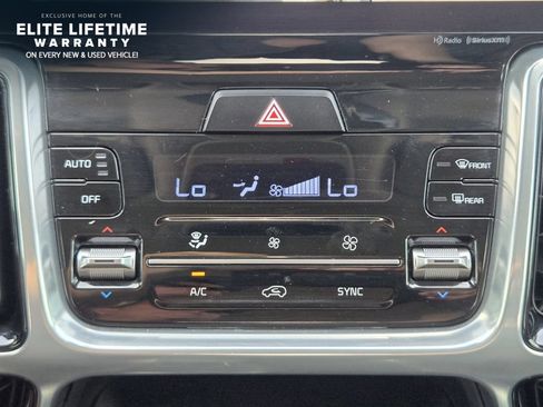 Certified 2023 Kia Sorento SX AWD/4WD image 18