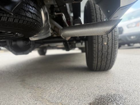 Used 2025 Chevrolet Silverado 1500 W/T image 42