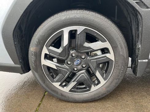 Used 2025 Subaru Forester Limited w/ Popular Package #1 image 9