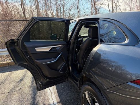 Used 2025 Jaguar F-PACE R-Dynamic S image 12