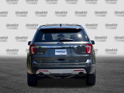 Used 2017 Ford Explorer Limited w/ Equipment Group 301A AWD/4WD image 6