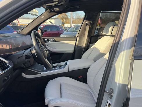 Used 2023 BMW X7 xDrive40i w/ M Sport Package image 13