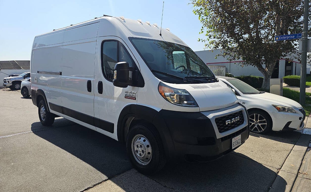 Used 2019 RAM ProMaster 2500 FWD image 1