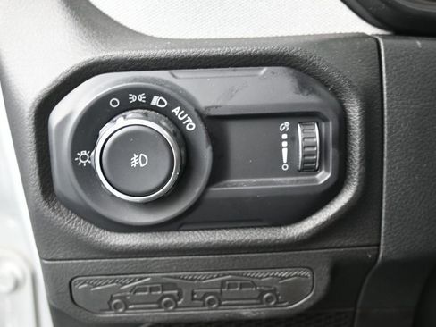 Used 2024 Jeep Wrangler Sport S AWD/4WD image 16