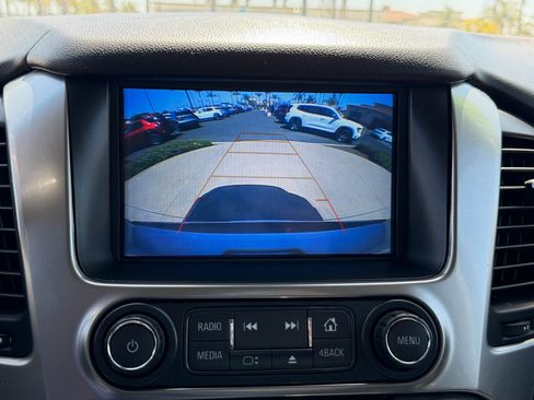 Used 2018 Chevrolet Tahoe Premier RWD image 15