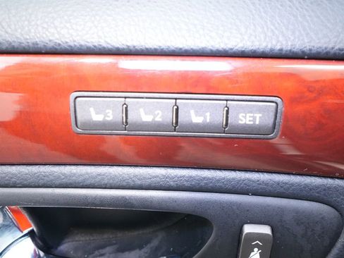 Used 2011 Lexus LS 460 AWD w/ Luxury Value Edition image 18