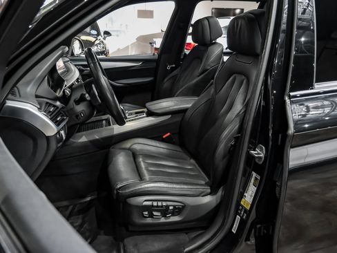 Used 2018 BMW X5 xDrive50i AWD/4WD image 35