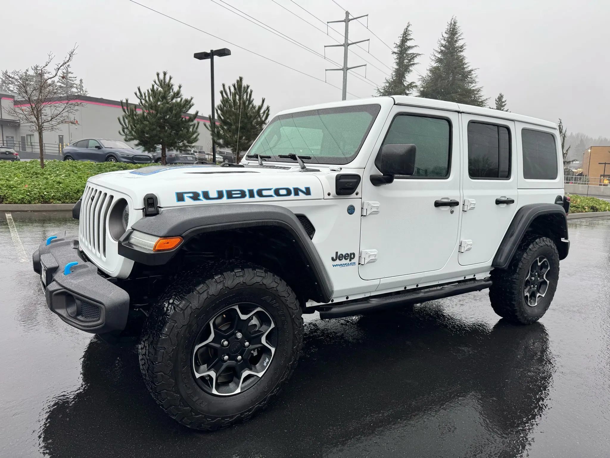 Used 2021 Jeep Wrangler Unlimited Rubicon 4xe w/ Cold Weather Group AWD/4WD image 5
