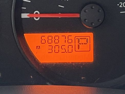 Used 2020 Nissan Frontier SV image 14