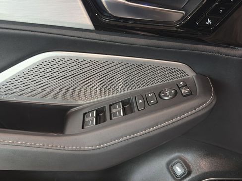 Used 2023 Acura MDX SH-AWD w/ Technology Package image 39
