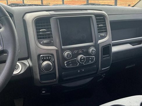 Used 2019 RAM 1500 Express w/ Express Value Package RWD image 6