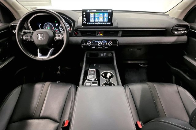 Used 2025 Honda Pilot EX-L image 17
