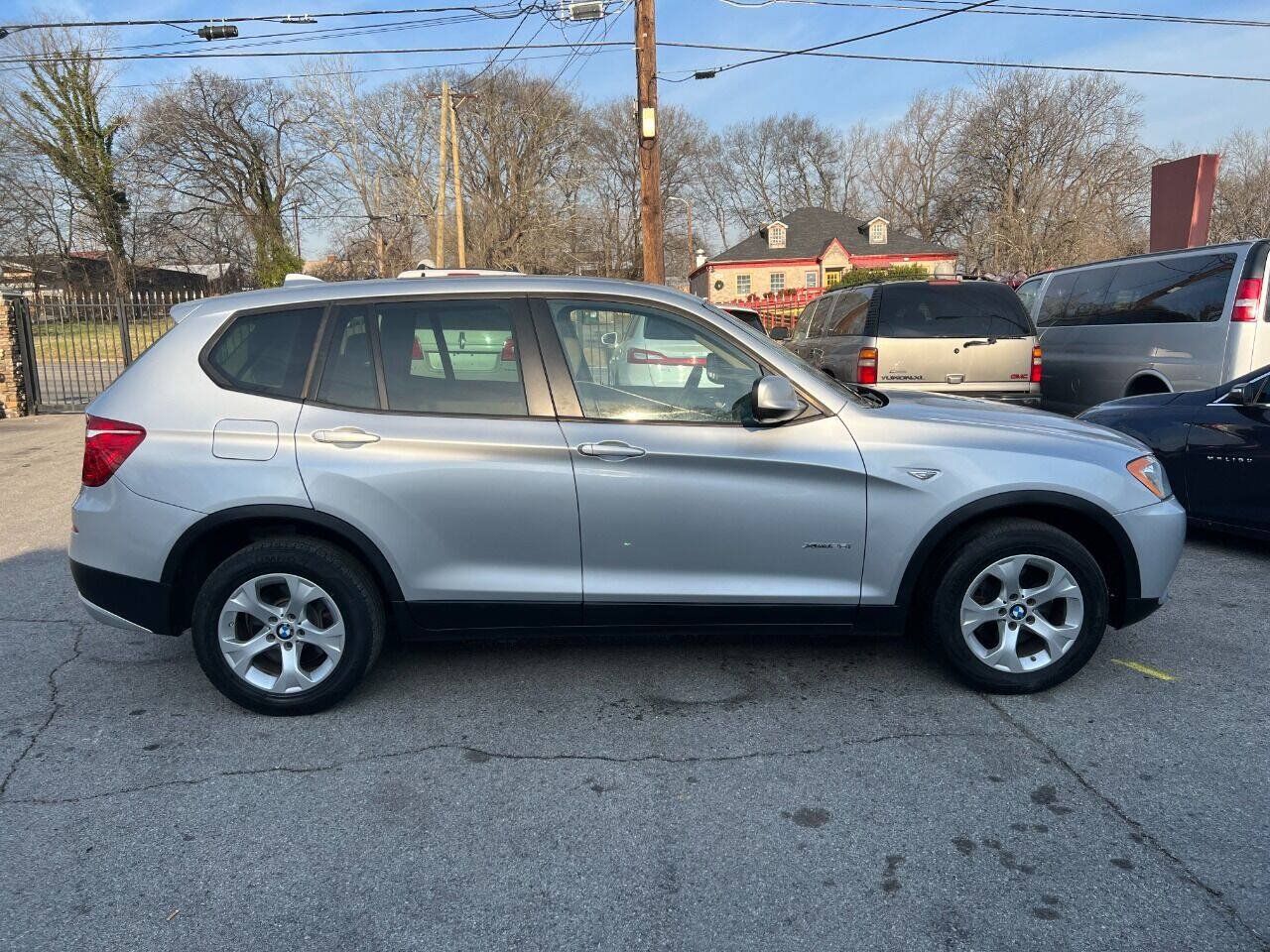 Used 2013 BMW X3 xDrive28i AWD/4WD image 6