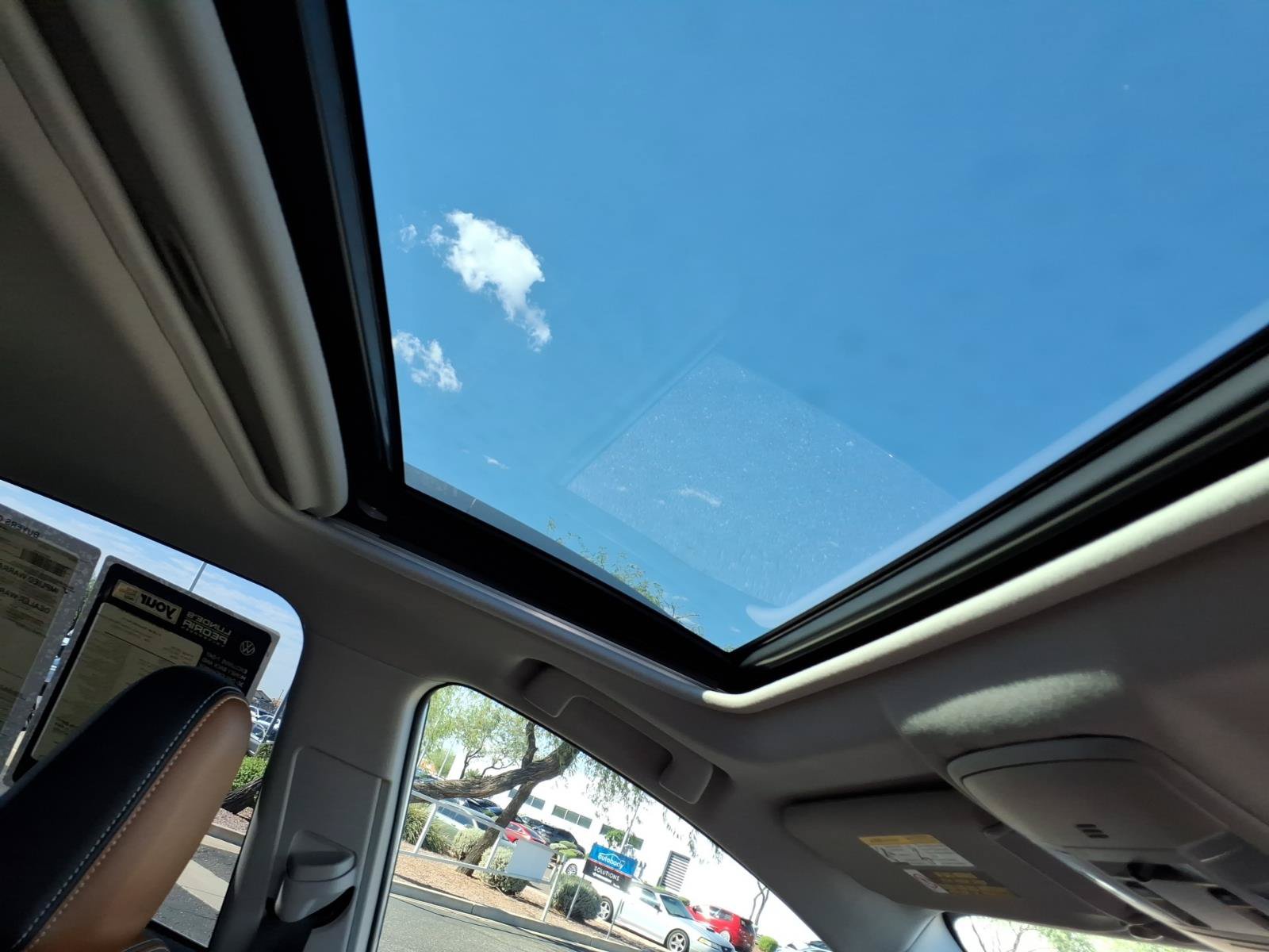 Used 2018 Toyota RAV4 Limited w/ Advanced Technology Package FWD image 14