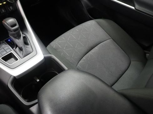 Used 2024 Toyota RAV4 XLE w/ Convenience Package AWD/4WD image 17