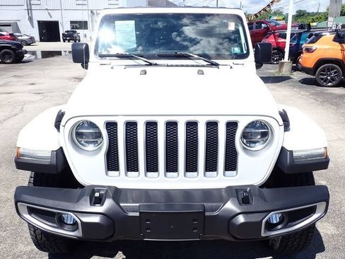 Used 2018 Jeep Wrangler Unlimited Sahara AWD/4WD image 12