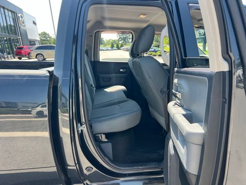 Used 2016 RAM 1500 Classic SLT RWD image 21