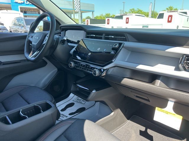 New 2027 Chevrolet Bolt RS FWD image 32