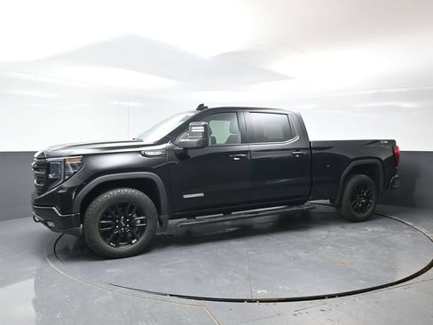 Used 2023 GMC Sierra 1500 Elevation w/ Preferred Package AWD/4WD image 9