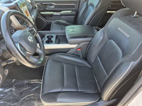 Used 2022 RAM 1500 Laramie AWD/4WD image 19