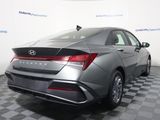 Used 2024 Hyundai Elantra SEL image 4