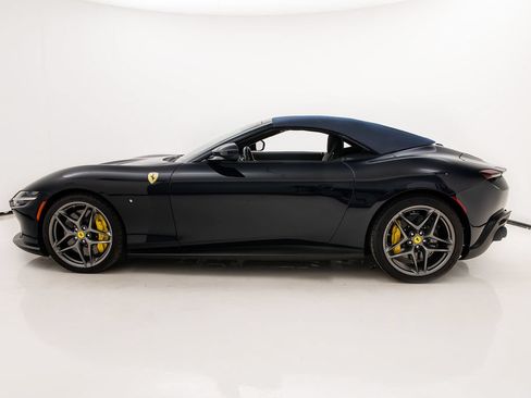 Certified 2024 Ferrari Roma Spider RWD image 31