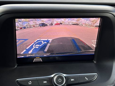 Used 2020 Chevrolet Camaro LT image 24