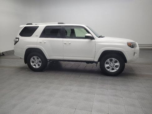 Used 2019 Toyota 4Runner SR5 AWD/4WD image 11