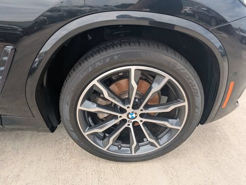 Used 2023 BMW X4 xDrive30i w/ M Sport Package AWD/4WD image 40