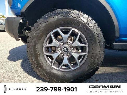Used 2023 Ford Bronco Badlands image 12