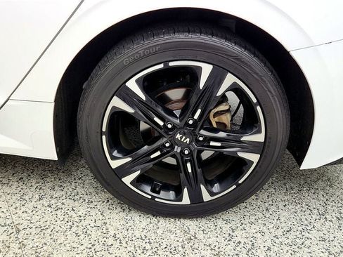 Used 2021 Kia K5 GT-Line AWD/4WD image 9