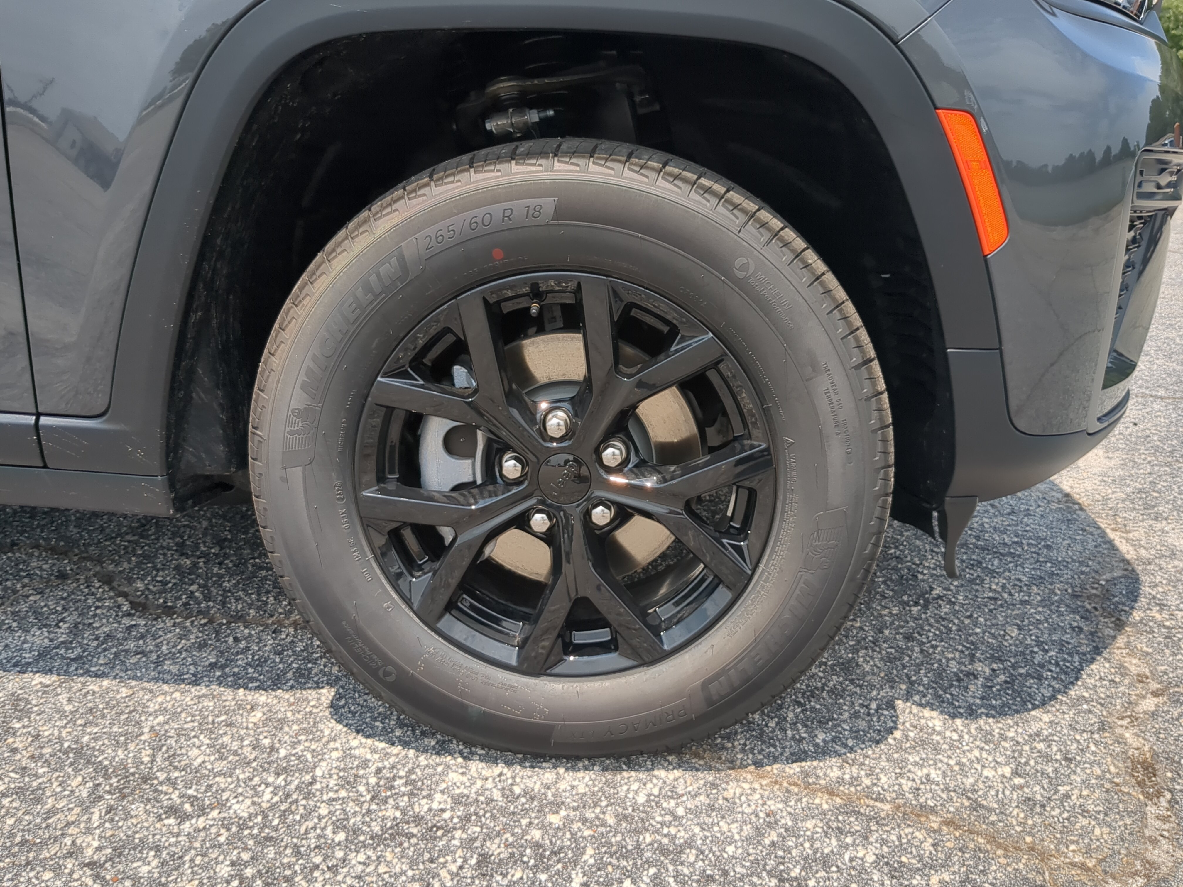 New 2026 Jeep Grand Cherokee Altitude RWD image 9