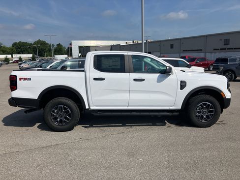 New 2026 Ford Ranger XLT w/ FX4 Off-Road Package AWD/4WD image 4