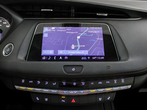 Used 2019 Cadillac XT4 Premium Luxury FWD image 35
