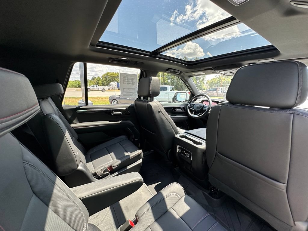 Used 2025 Chevrolet Tahoe RST w/ Comfort Package RWD image 23