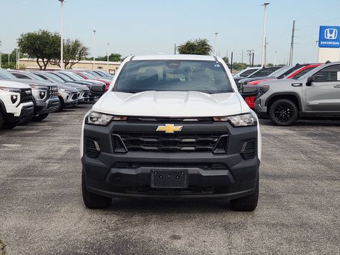 Used 2024 Chevrolet Colorado W/T w/ WT Convenience Package II AWD/4WD image 6