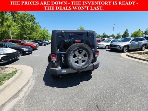 Used 2013 Jeep Wrangler Unlimited Sport AWD/4WD image 13