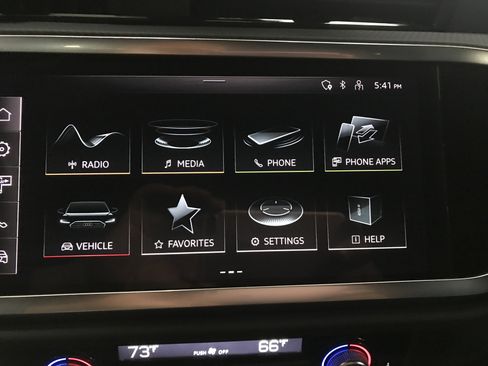 Used 2024 Audi Q3 2.0T Premium Plus image 18