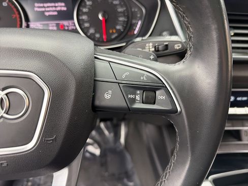 Used 2021 Audi Q5 2.0T Premium image 13