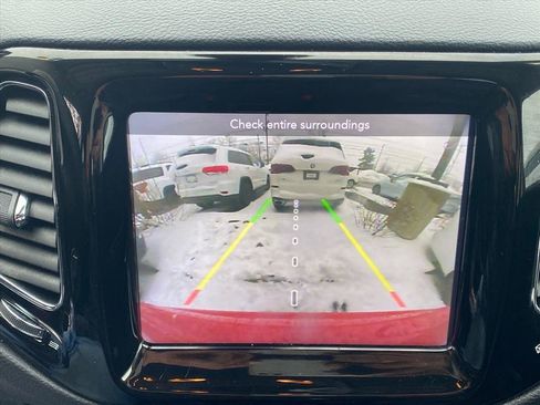 Used 2020 Jeep Compass Limited image 12