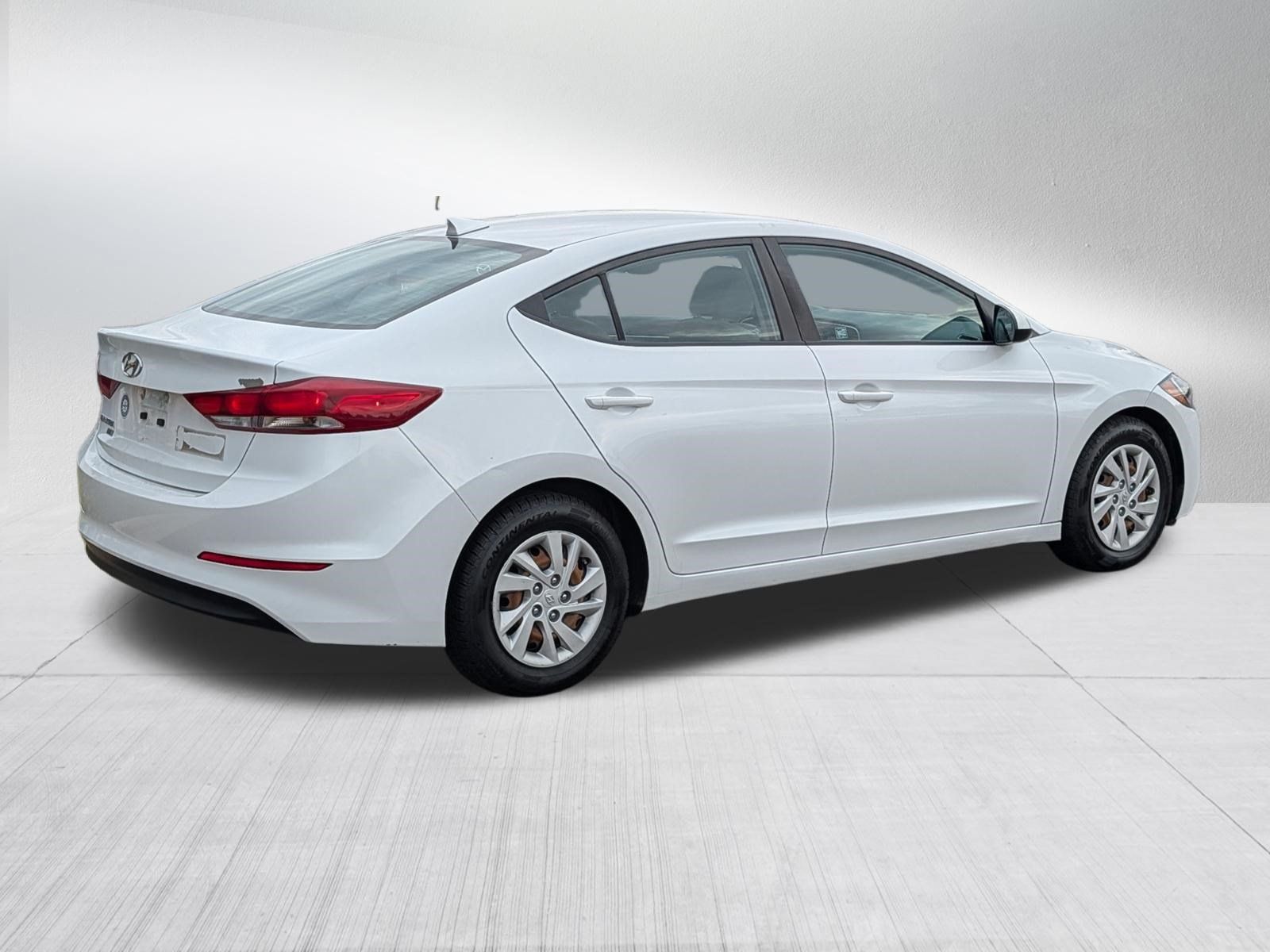 Used 2017 Hyundai Elantra SE FWD image 7