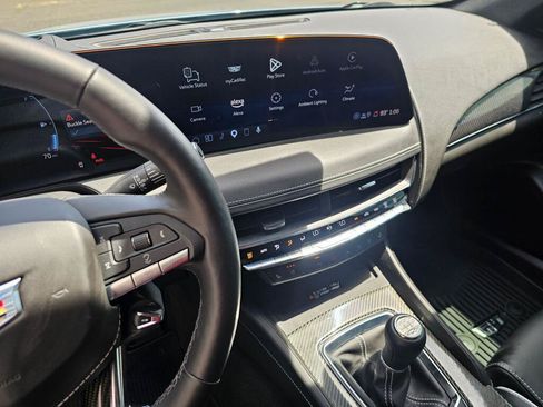 Used 2025 Cadillac CT5 V Blackwing w/ Parking Package RWD image 28